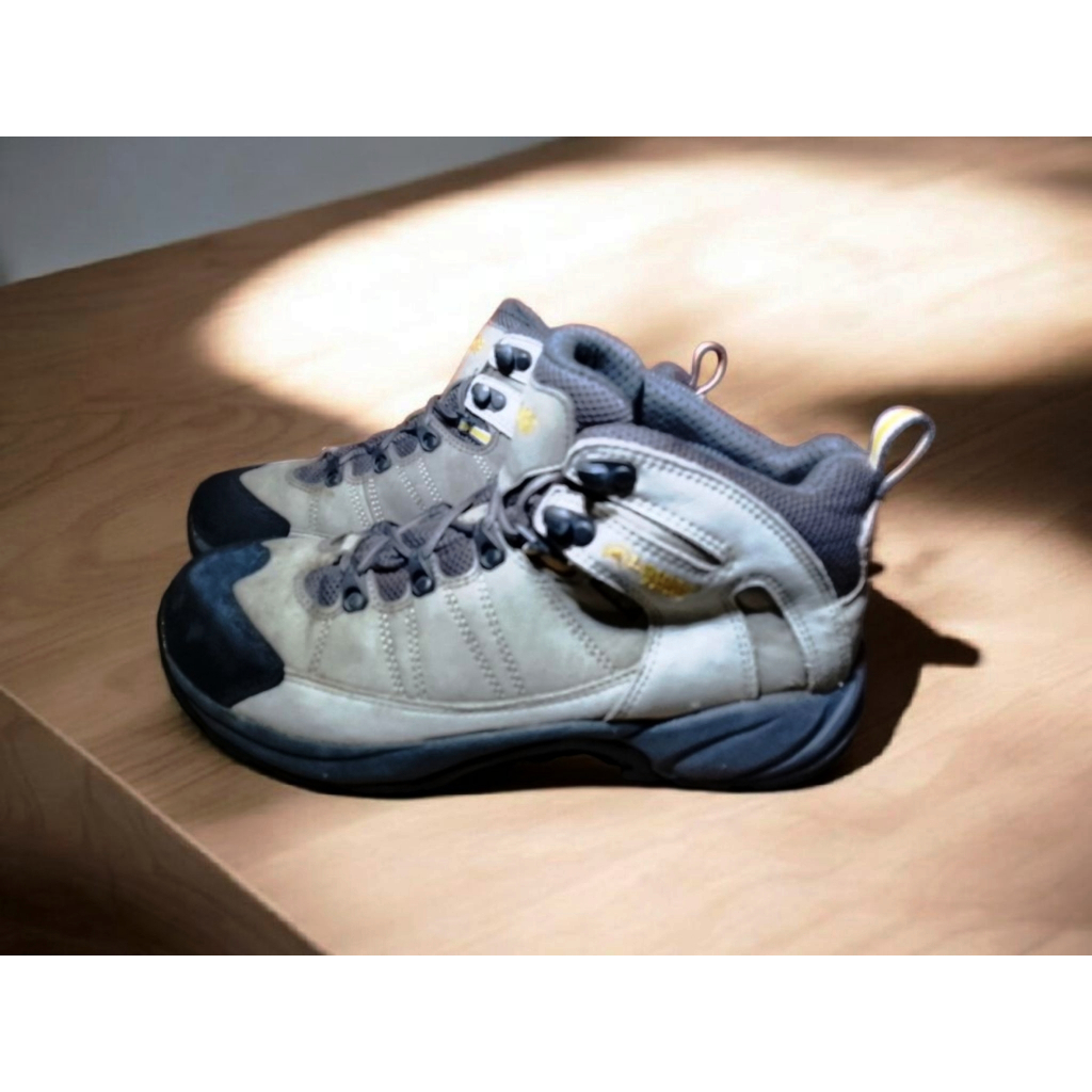 Sepatu Outdoor Leisure Time Size 43 Insol 27 Cm