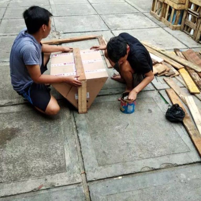 

KODE K97S valet kayu