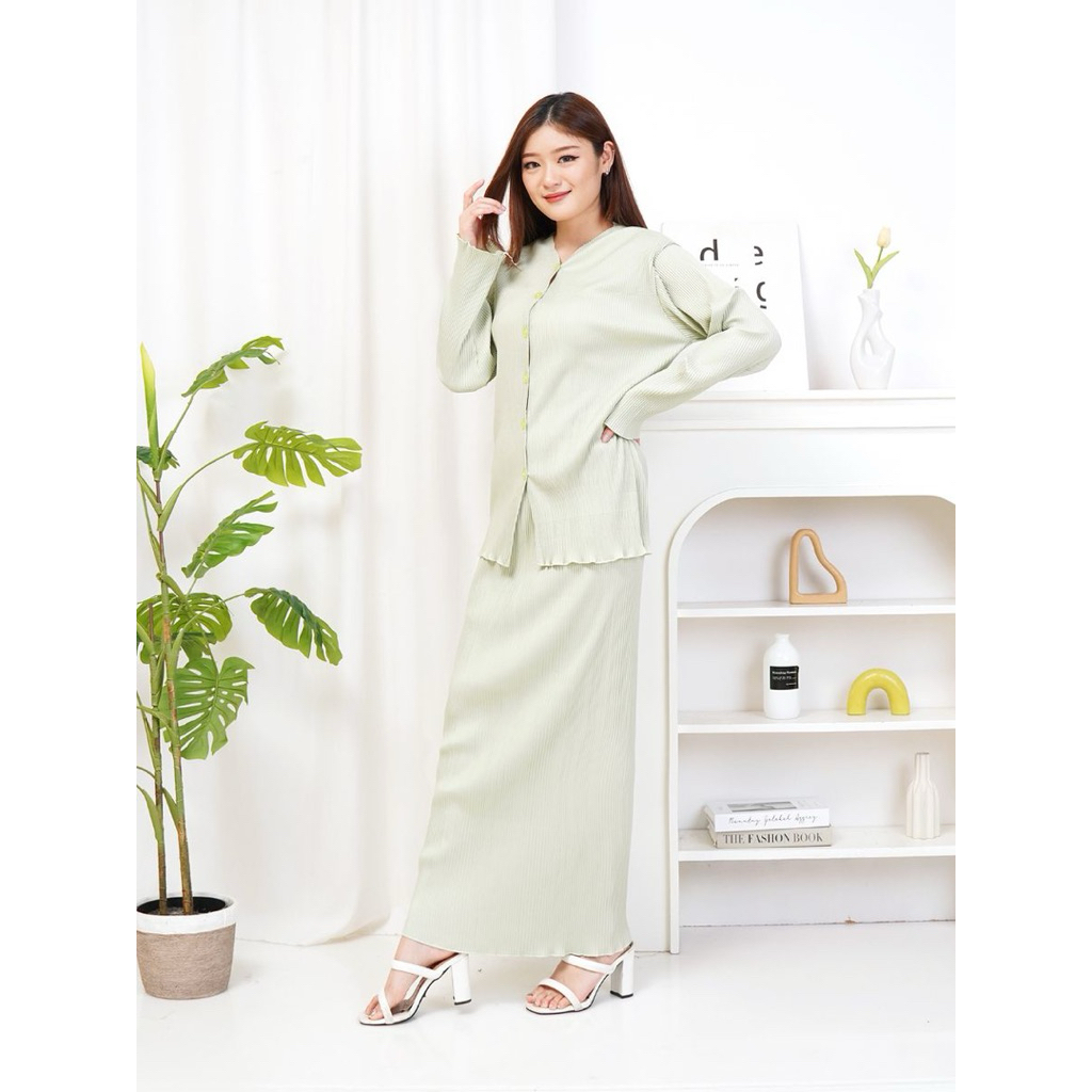 Selene One Set Rok / Setelan Blouse dan Rok Plisket Premium Bahan Adem