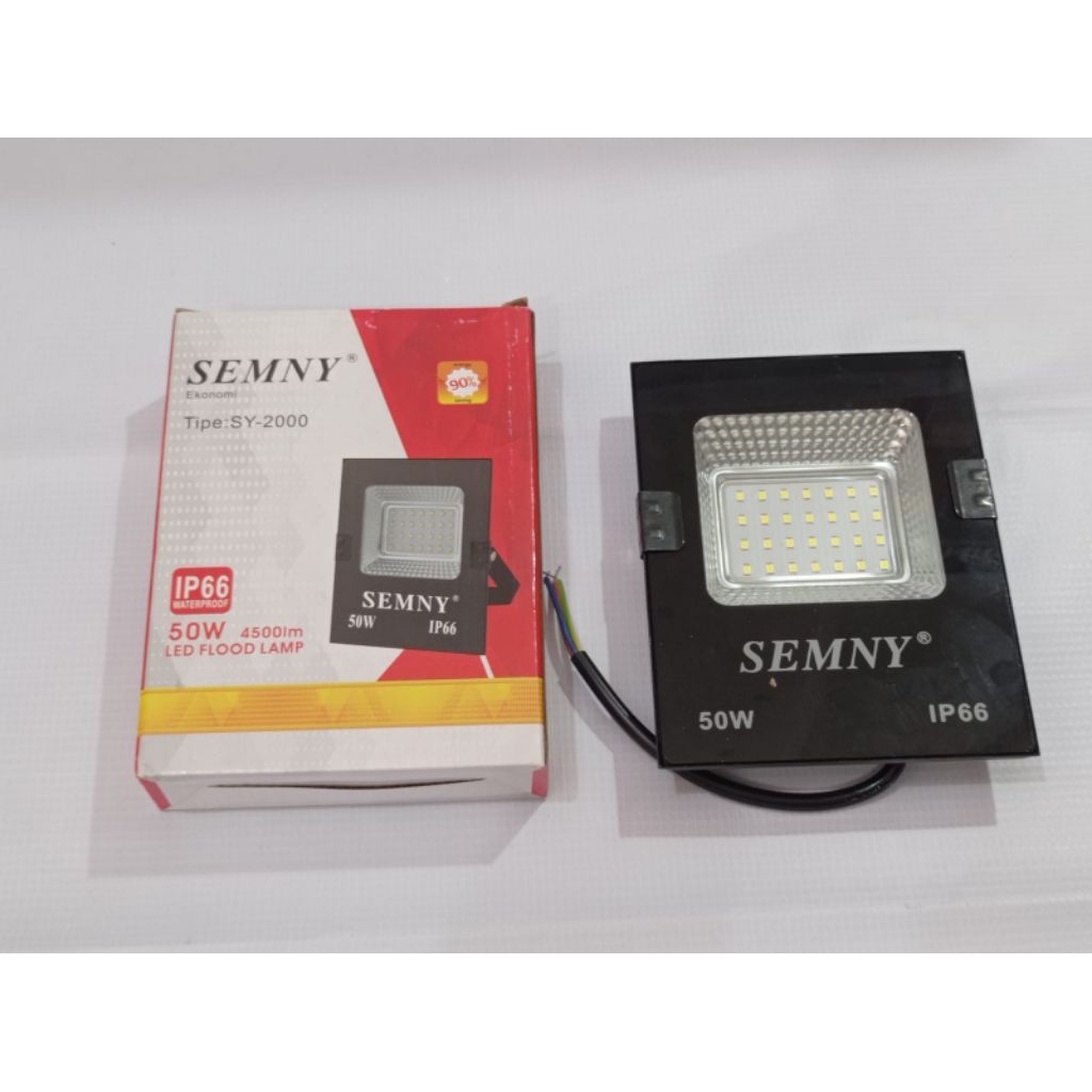 Lampu sorot LED SEMNY dengan spesifikasi 50W, 4500lm, dan IP66