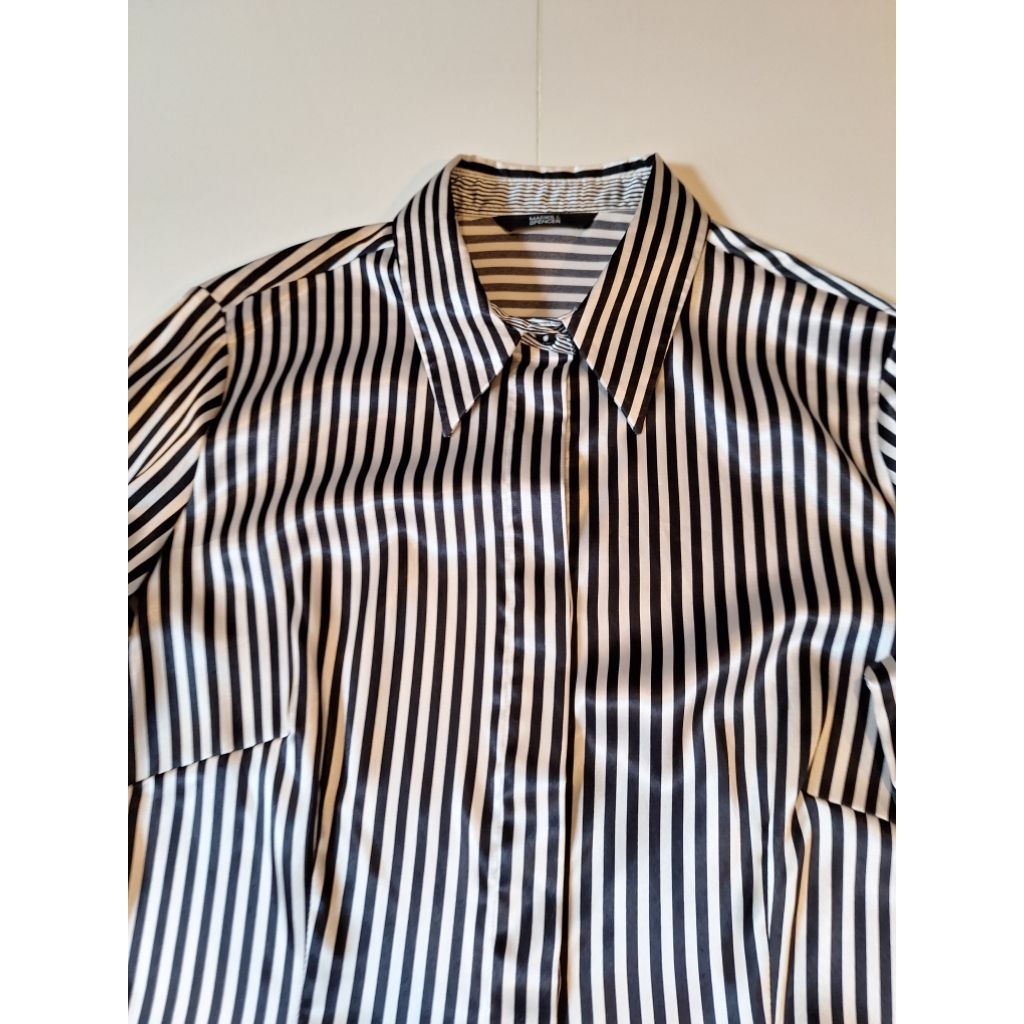 Blus/kemeja wanita garis"