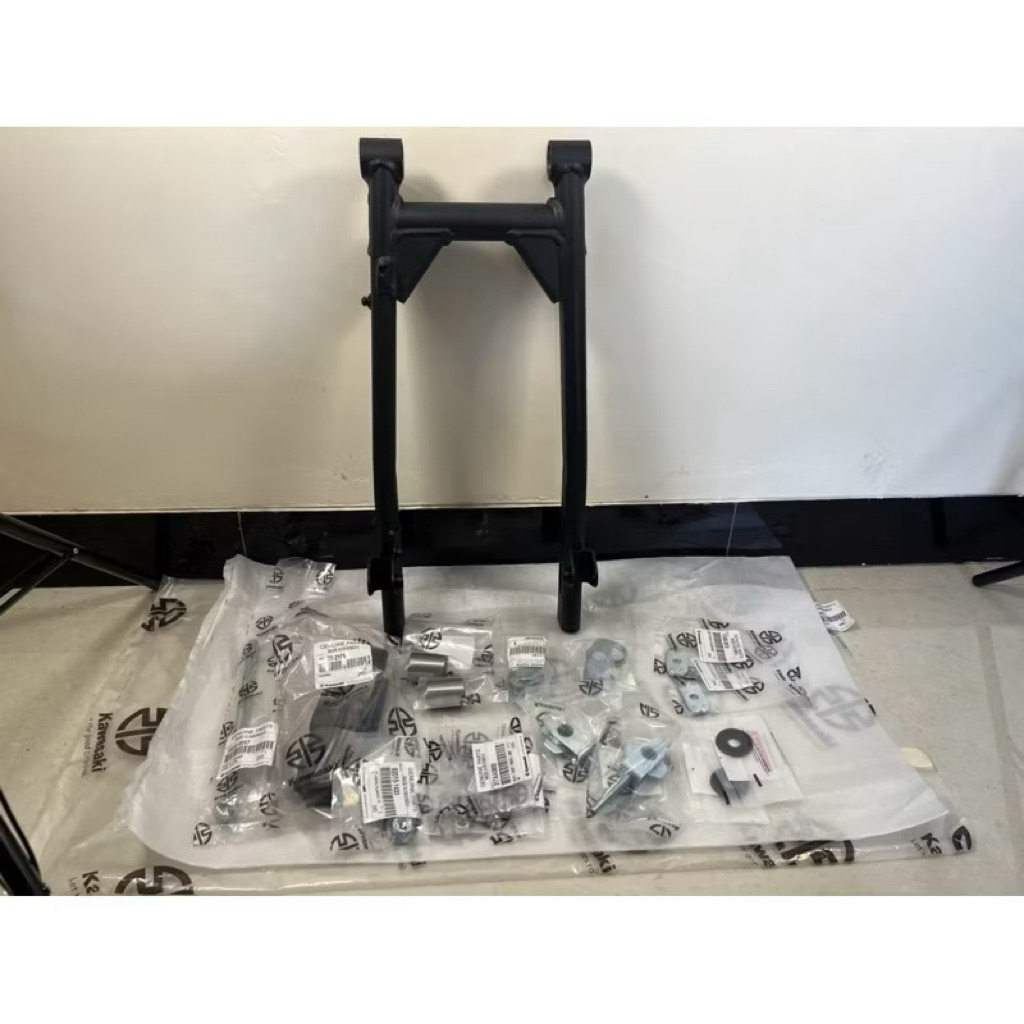 SWING ARM ASSY SET W175 W 175 ORIGINAL