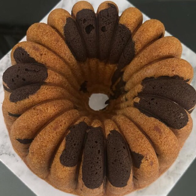 

Bolu Marmer Whole Cake