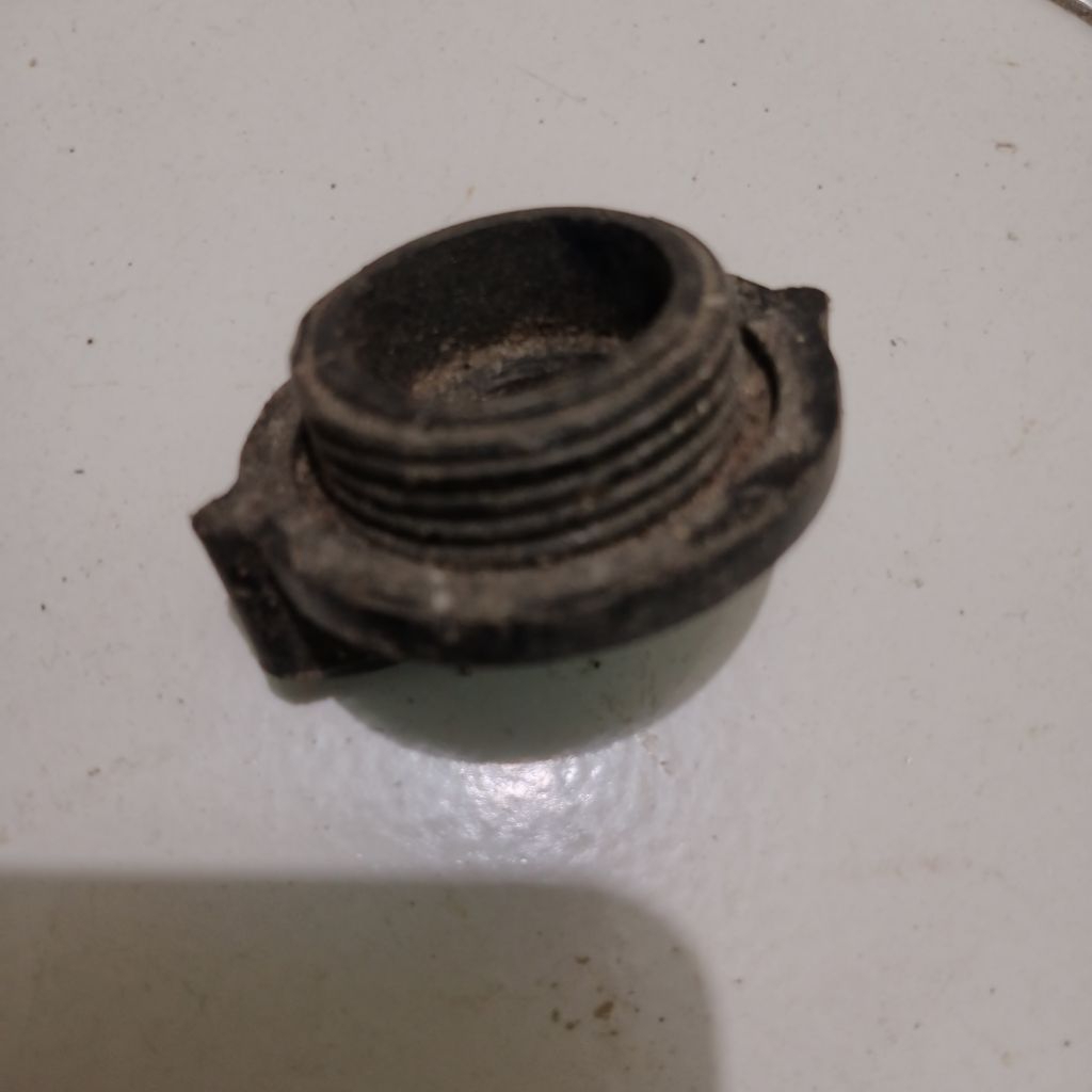 tutup botol oli samping yamaha DT 100