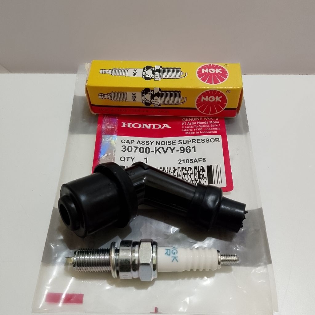 TUTUP BUSI KVY DAN BUSI CPR6 NGK R BEAT KARBU VARIO KARBU SPACY KARBU