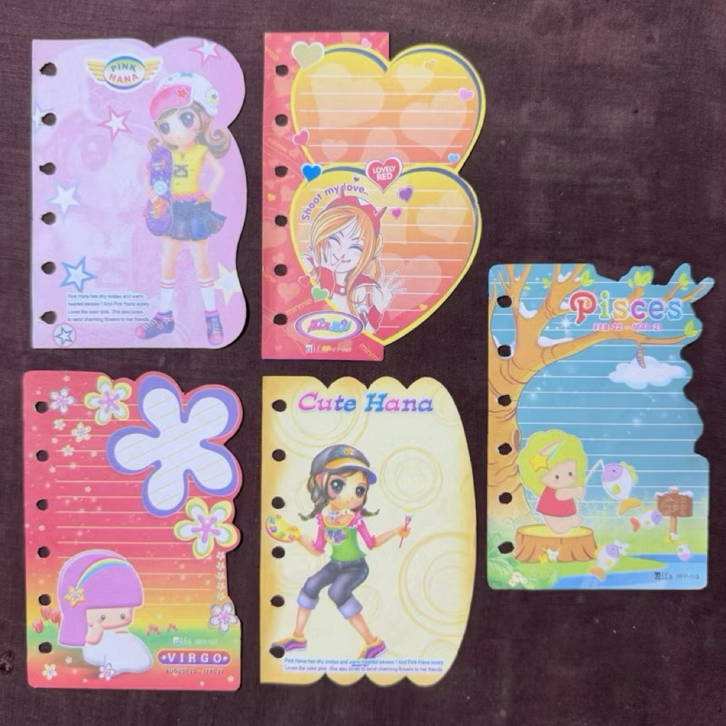 

[ Ready Stock ] Paket Hemat Isi Binder Kecil Mini A6 Paper Loose Leaf Kertas Koleksi jadul rare Y2K Limited Edition edisi terbatas Kolektor Collector pahe Samak Cover Kartun Cartoon second preloved thrift girls bundle bundling motif karakter character