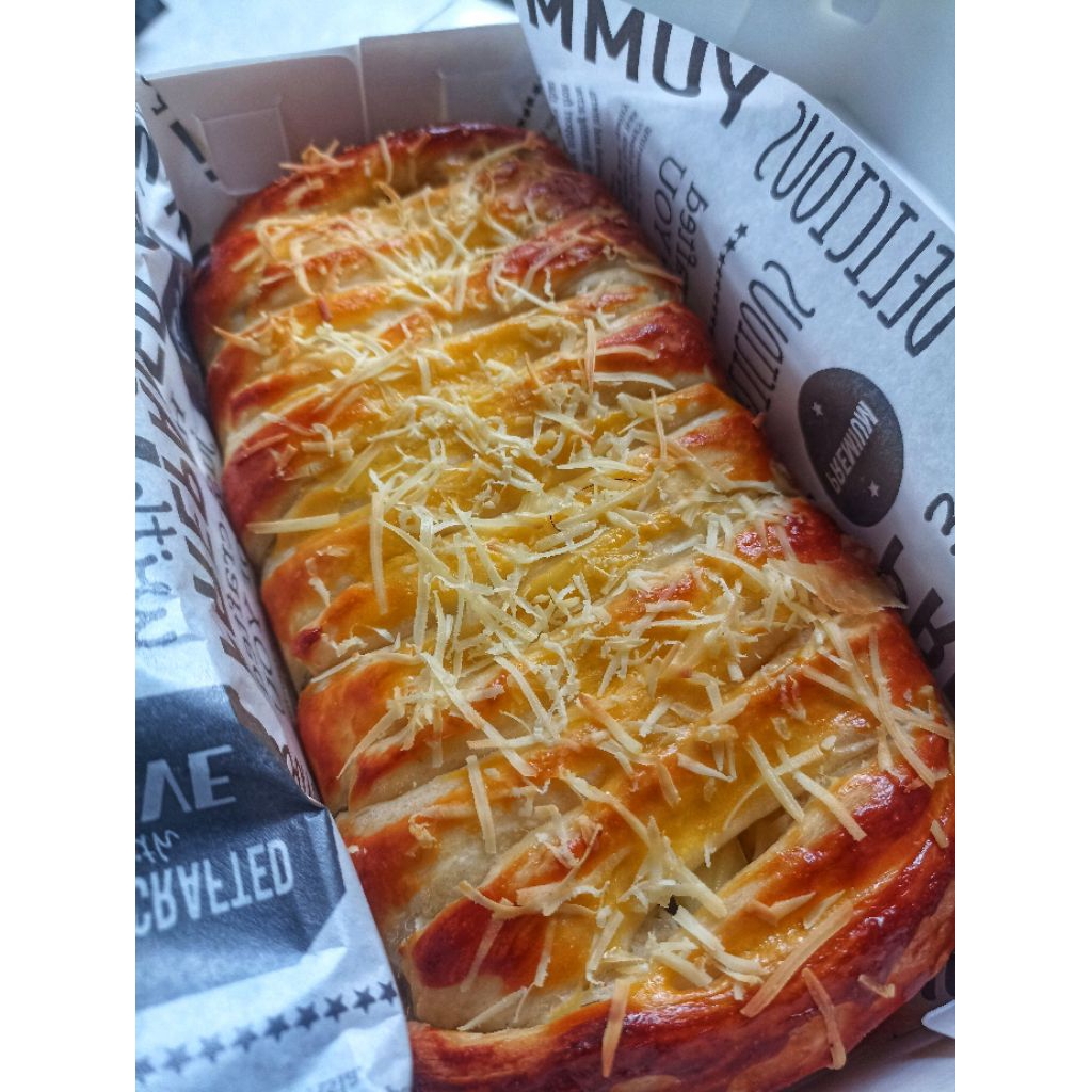 

BANANA STRUDEL SEMARANG STRUDEL PISANG PASTRY ENAK MEWAH