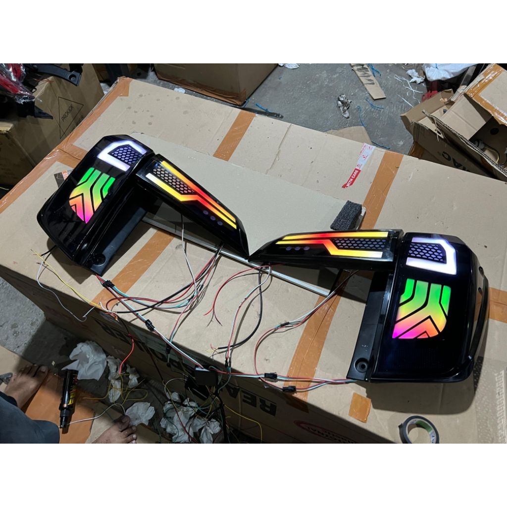 Terbaru Stoplamp Calya dan SIGRA Custom Smoke RGB Padlepop Sein RUNNING
