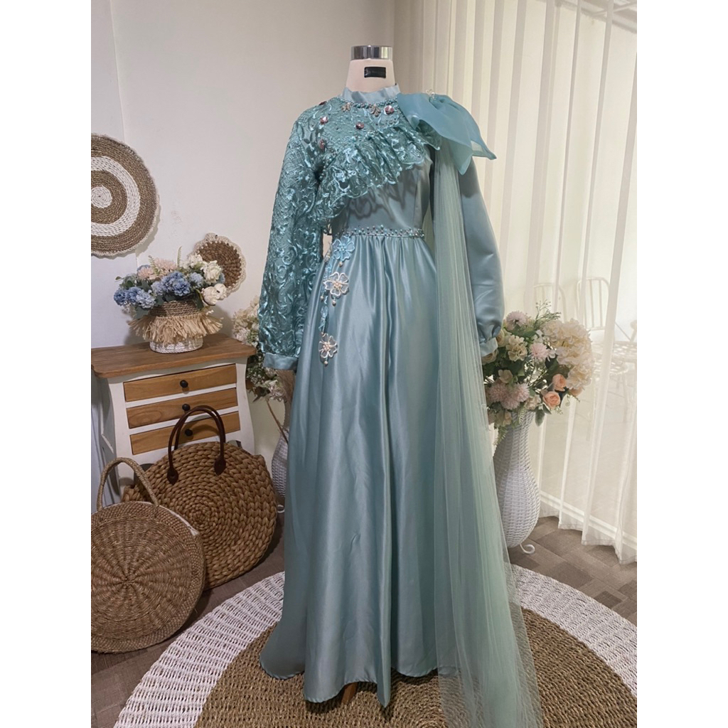 Dress pesta fairytale