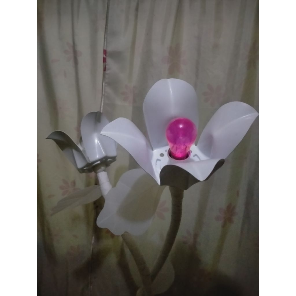 kap lampu ,kelopak lampu bunga standing,lampu gantung estetik