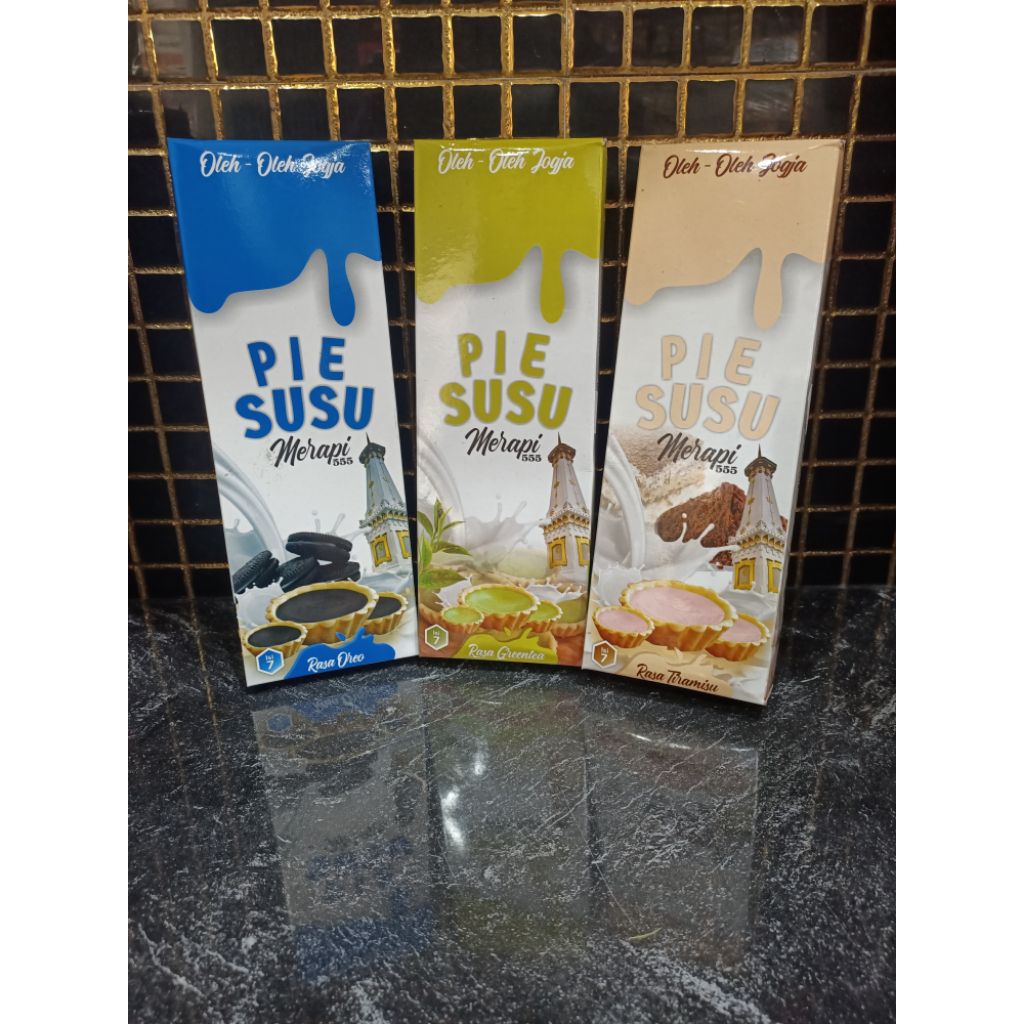 

pie susu merapi dengan berbagai varian rasa