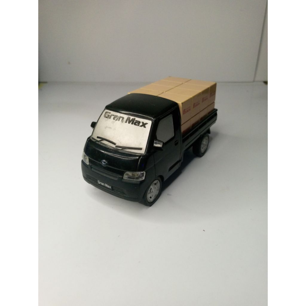Diecast Daihatsu GranMax Pick up 1/36 Original Loose