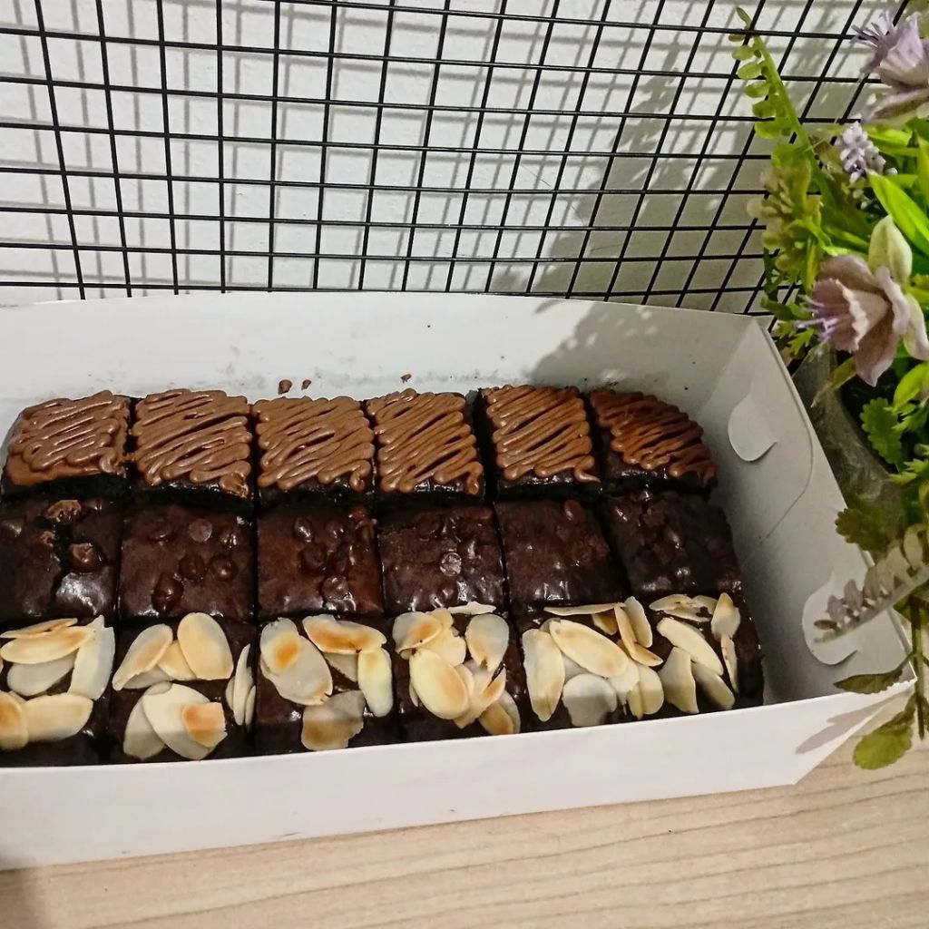 

FUDGY BROWNIES MIX