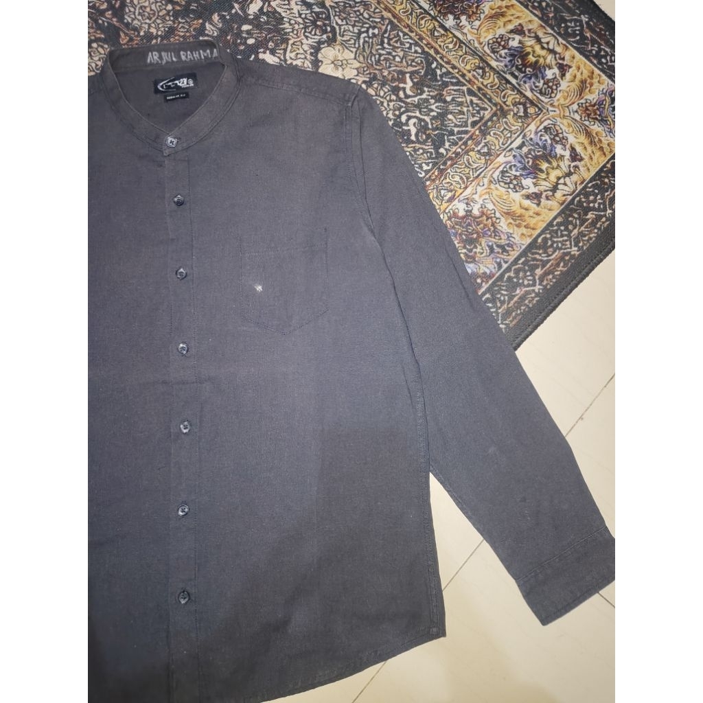 Kemeja Hitam M321