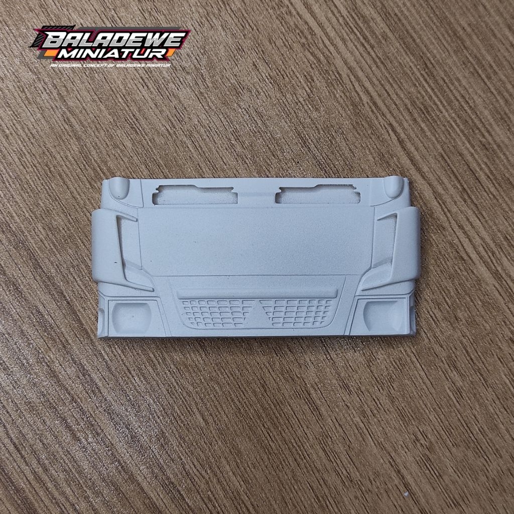 Skala Truk Plastik Face Canter Trondol Pipi Miniatur