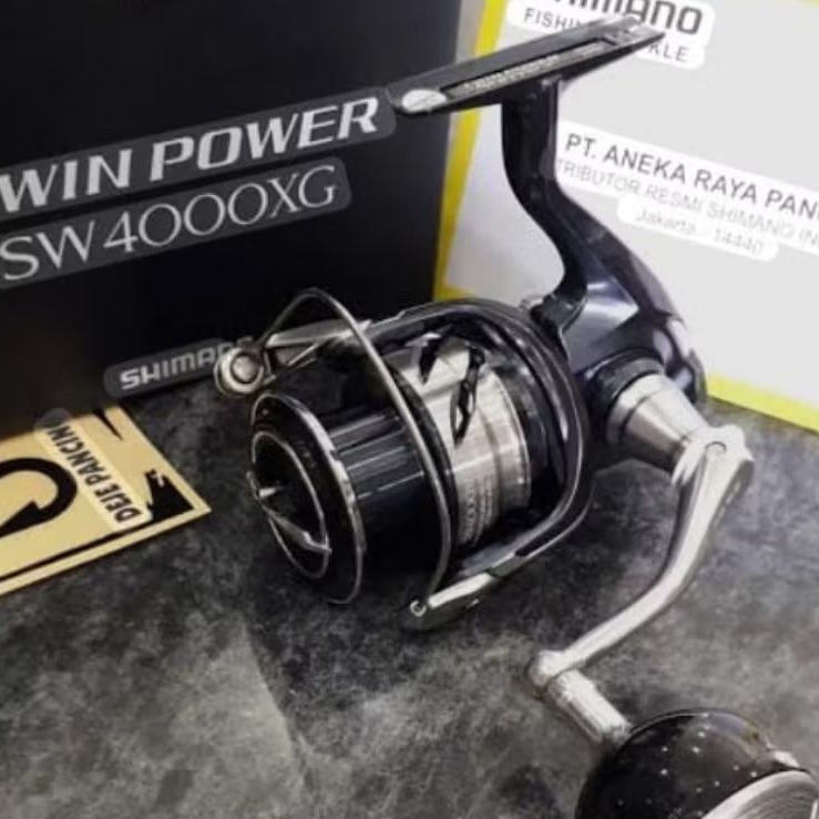 SHIMANO TWIN POWER SW-4000XG.