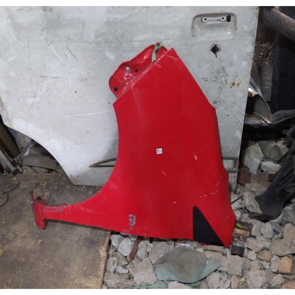 Fender spakbor mobil Cayla Sigra original