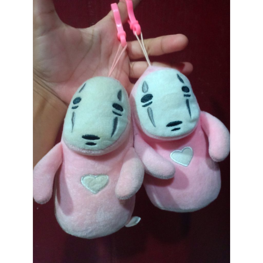 No face Kaonashi Keychain pink