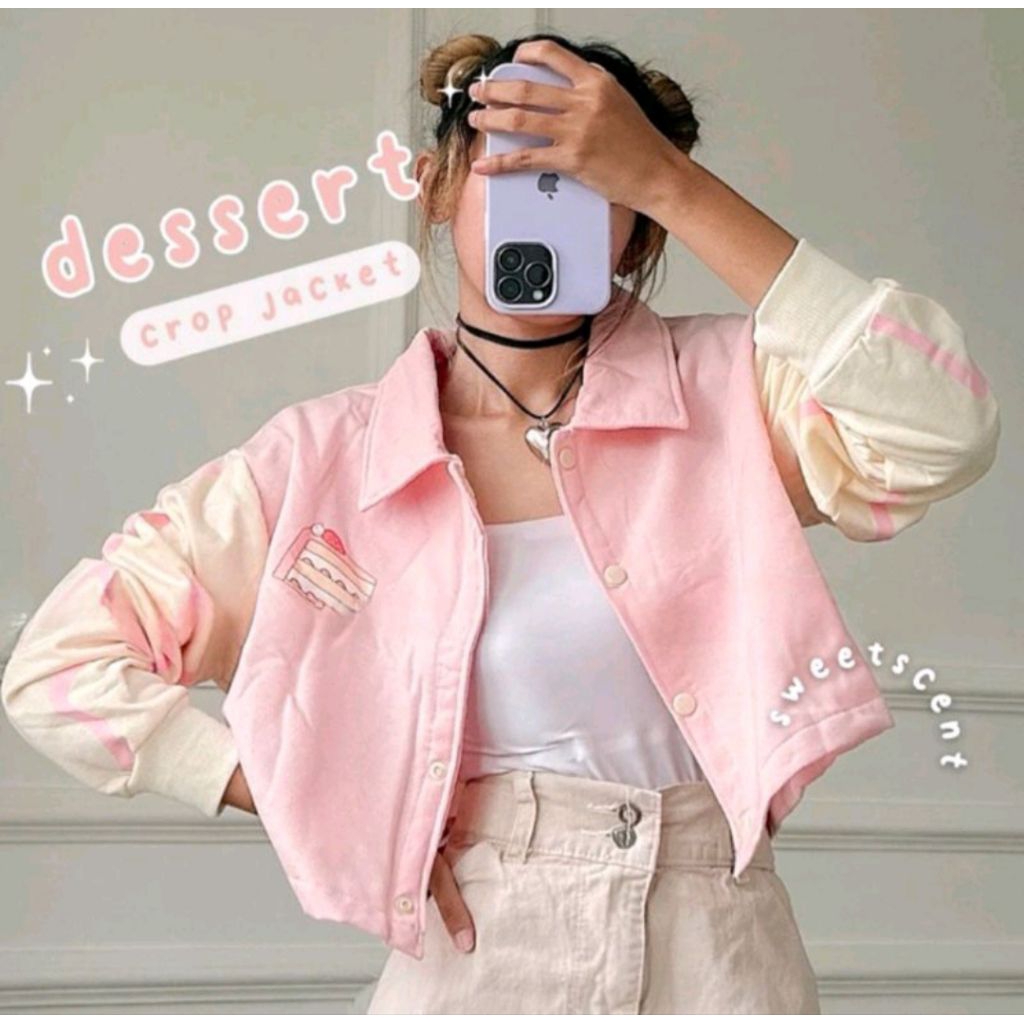 Sweater crop top wanita creamy strawberry / sweater crop kancing oversize