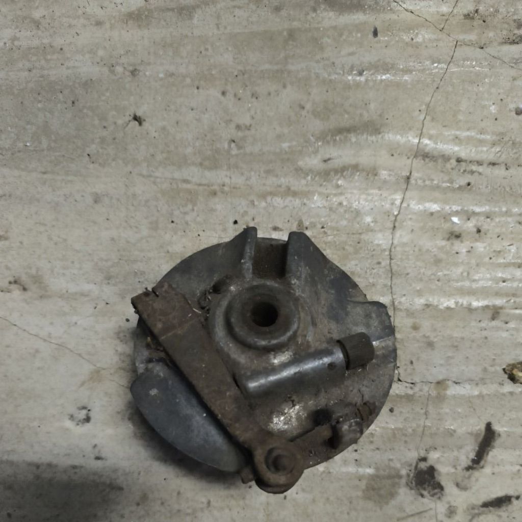 tutup kampas depan cb100 s90z s90 s110 benly tutup tromol depan