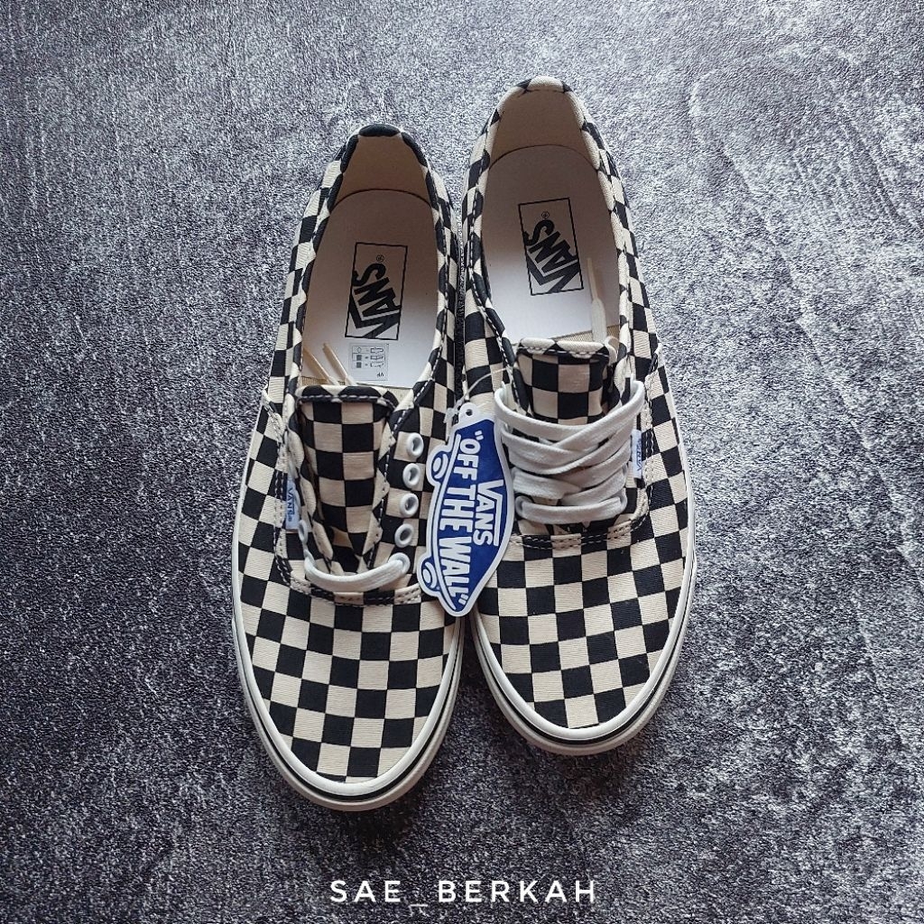 Sepatu Authentic 44 DX Checkerboard PT Navya