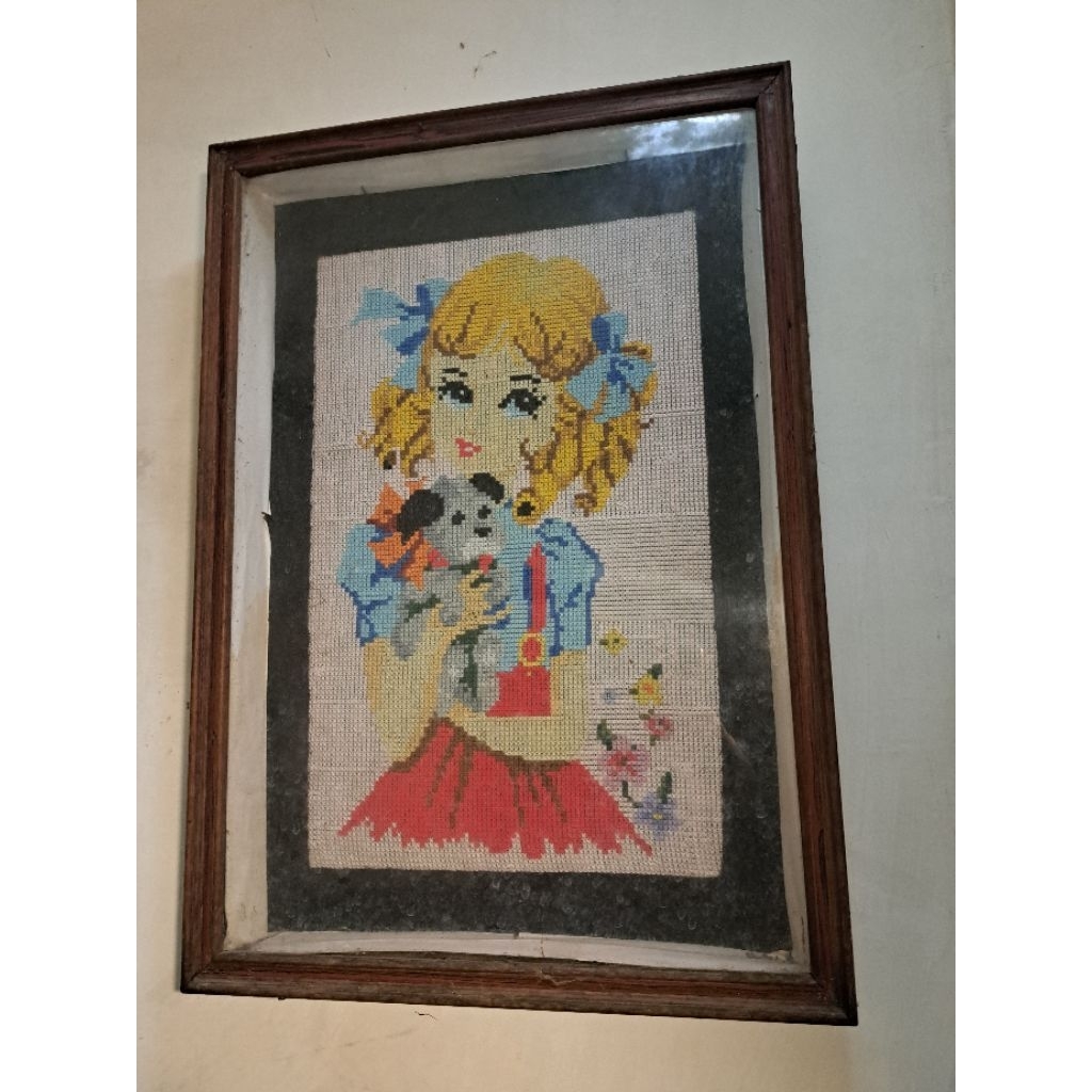 Lukisan Kristik Jadul "Wanita Eropa".