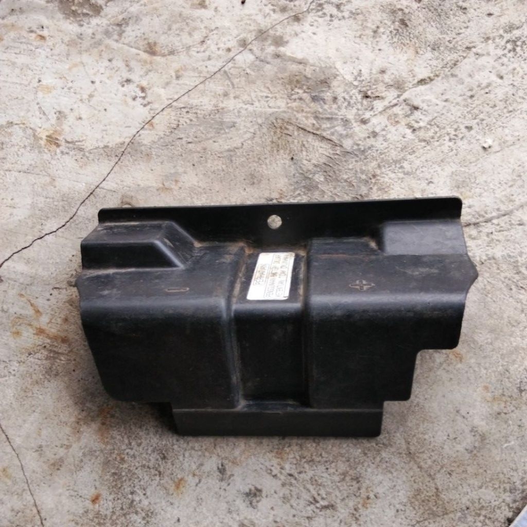 COVER TUTUP AKI ACCU BATERAI HONDA REVO LAMA REVO LANCIP