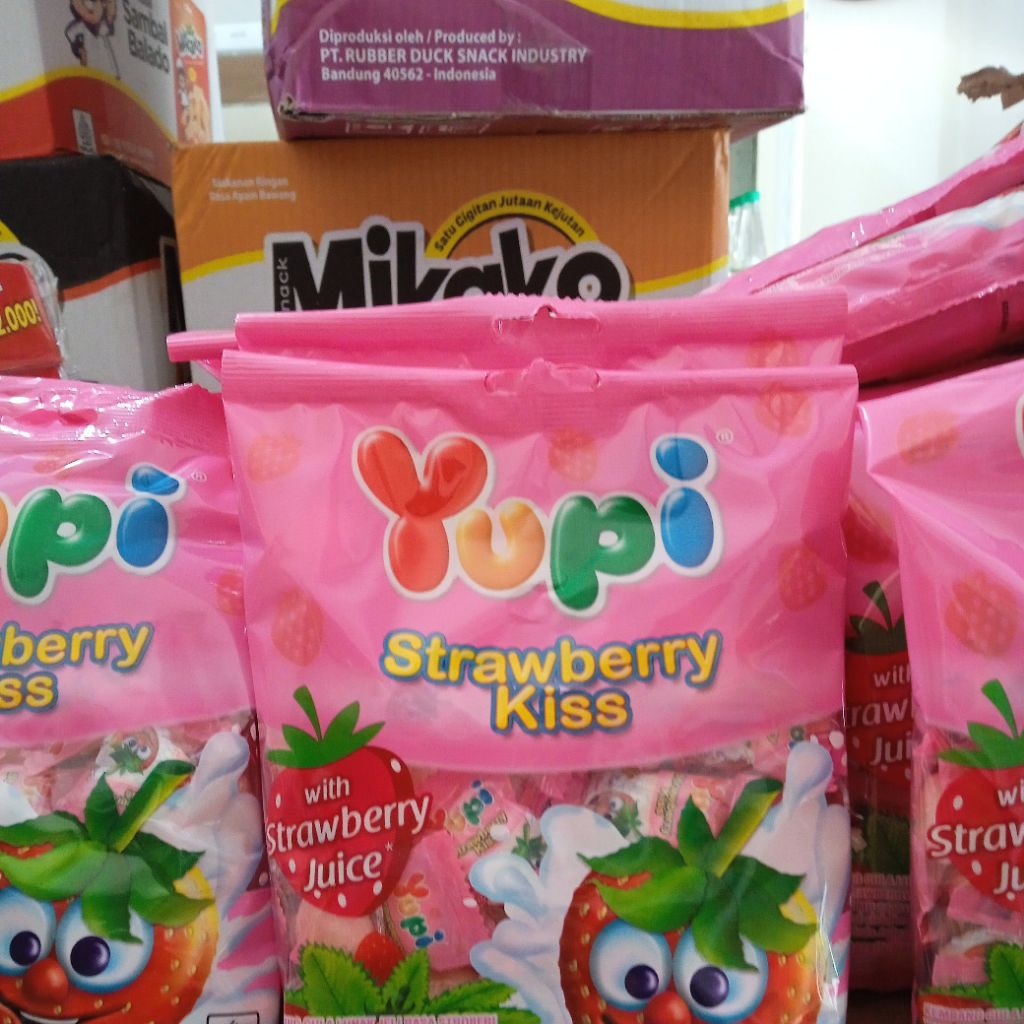 

permen yupi kiss bungkus