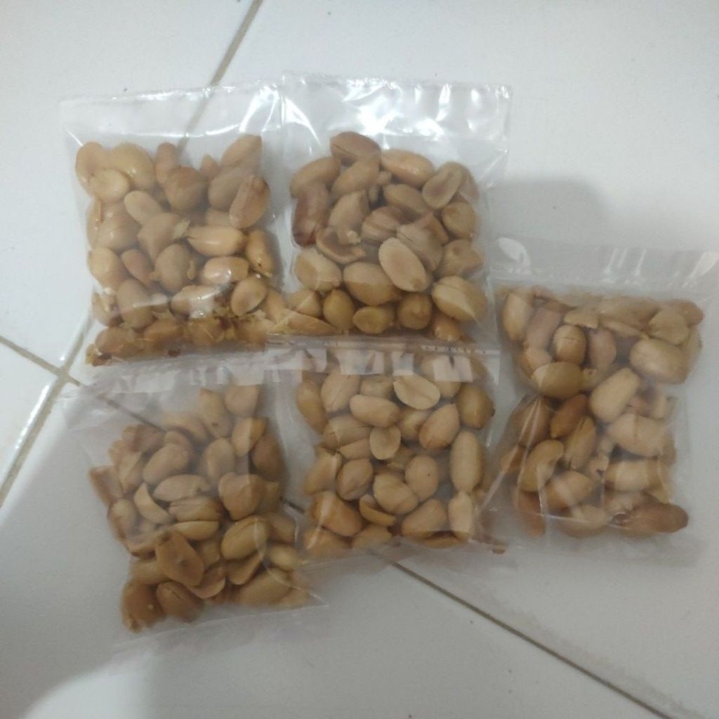 

Kacang goreng