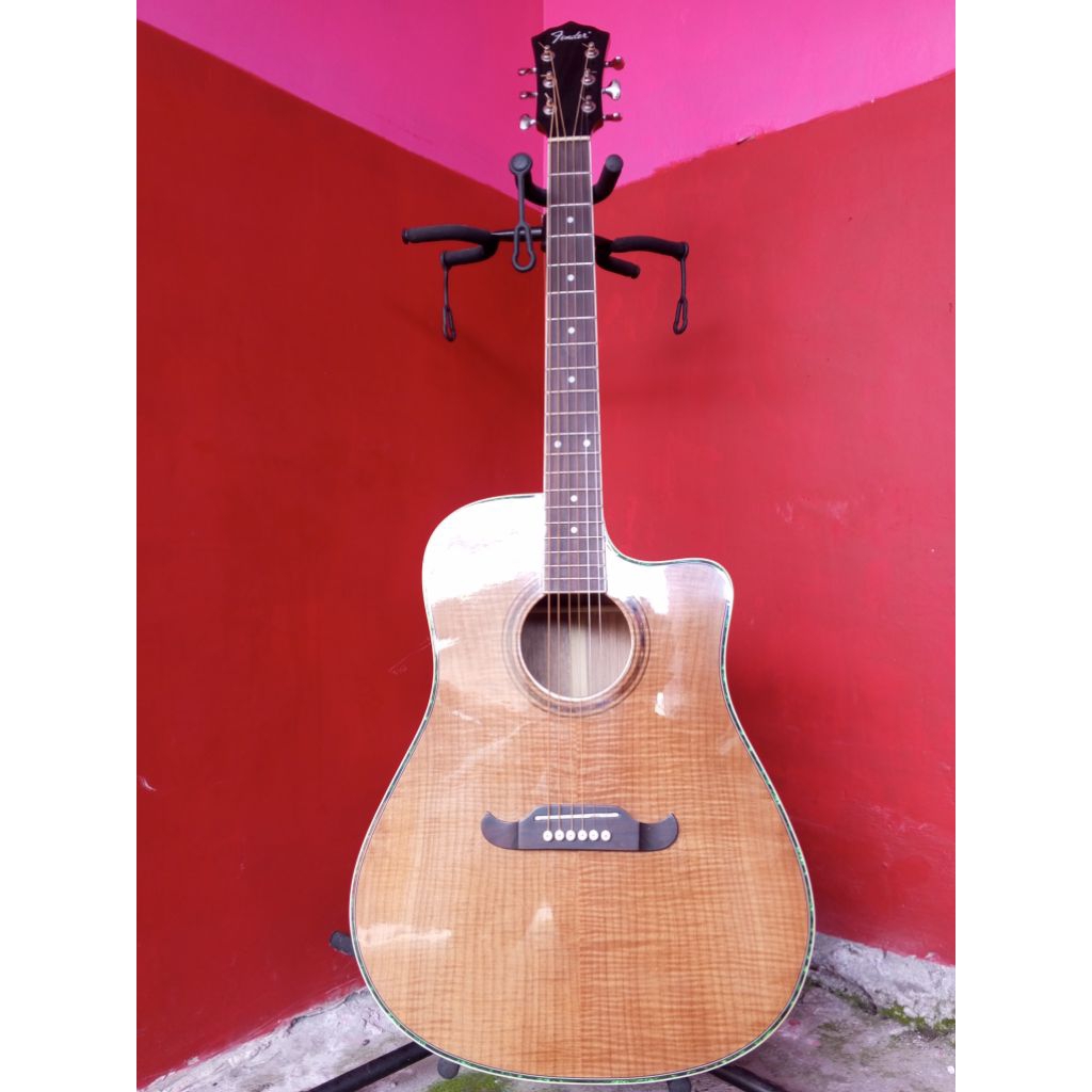 Fender X Marline cutaway flame maple