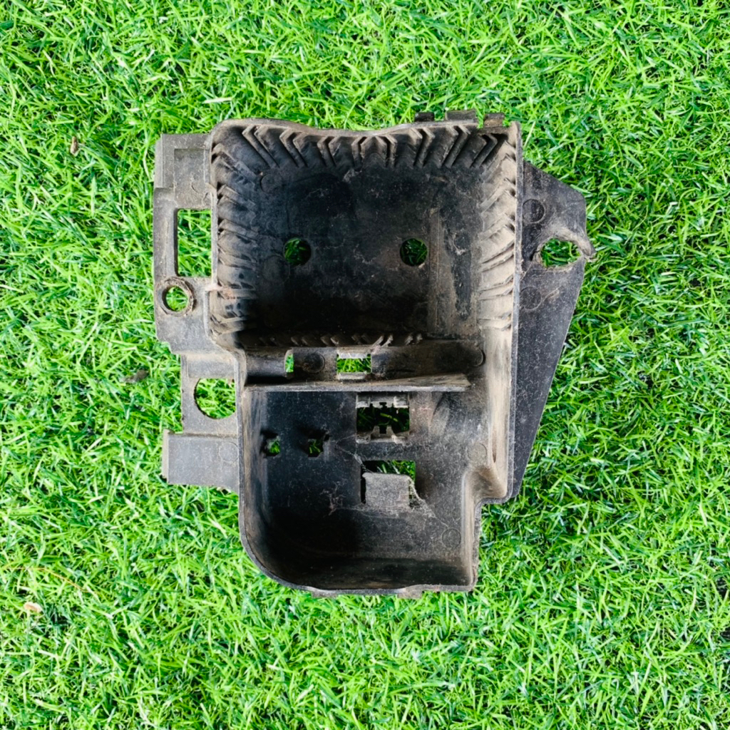 Wadah aki tempat aki Honda Win 100 Original copotan motor