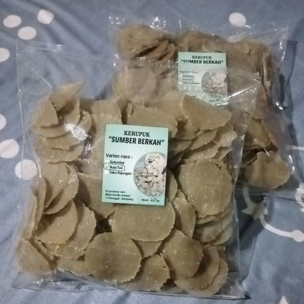 

Kerupuk rasa teri khas jateng