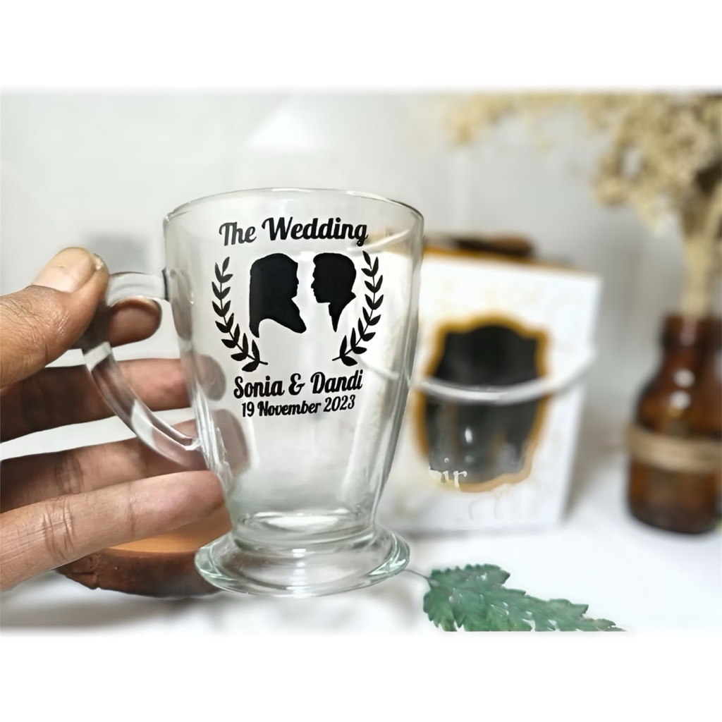 Souvenir Gelas Gagang Piala Kemas Box