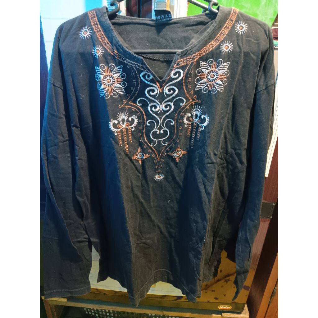 Preloved Baju Koko Dewasa Motif Full Bordir