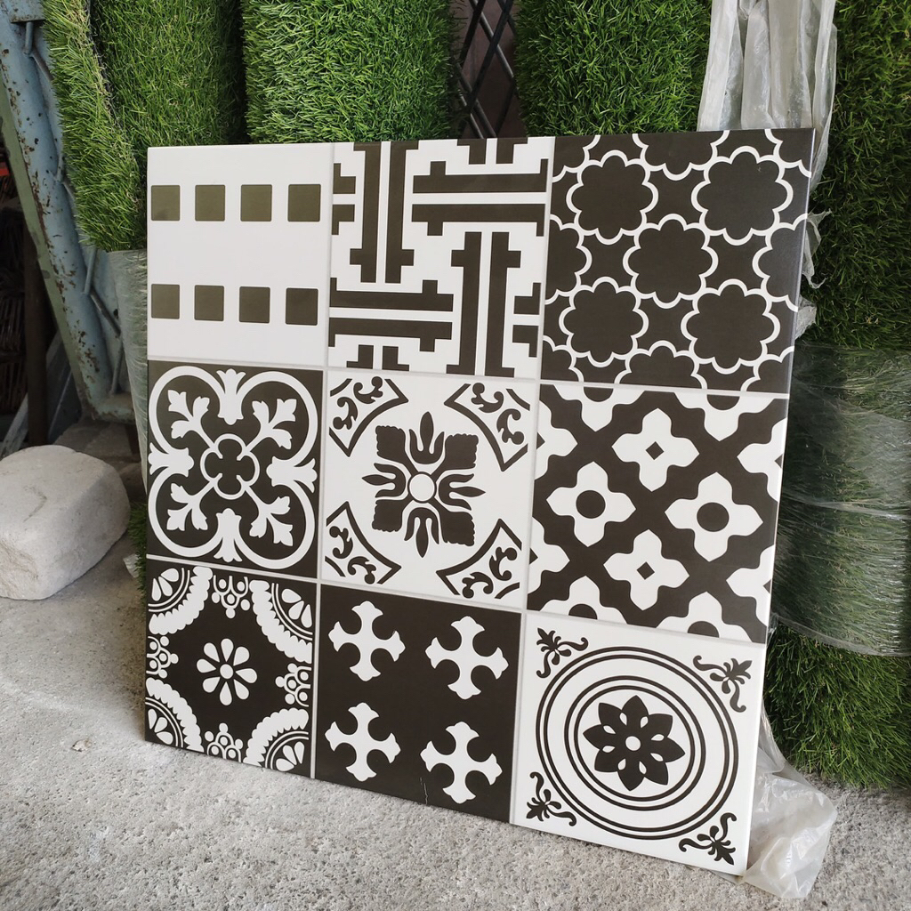 keramik lantai 50x50 motif batik (matt)/ keramik motifbatik/ keramik lantai kamar mandi/ keramik gar