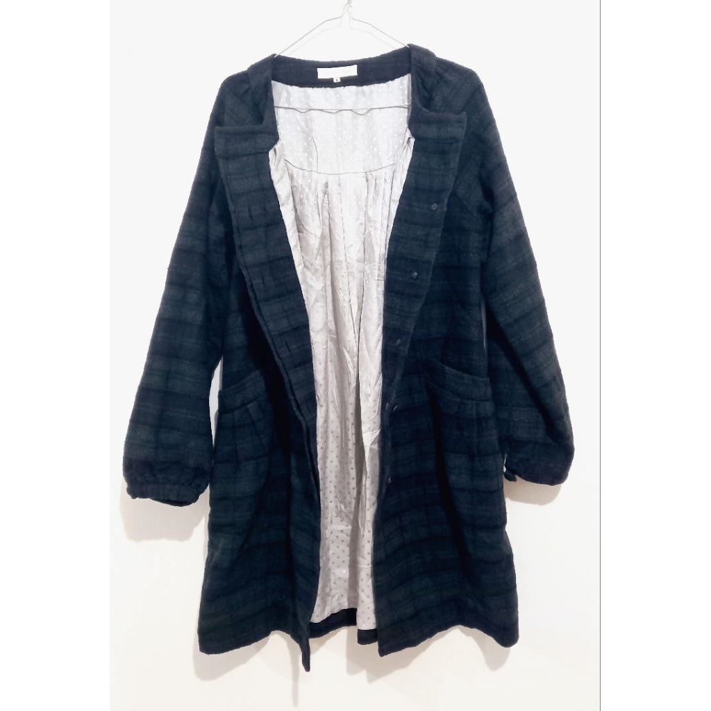 Coat wol Brand Earth music & ecology edisi terbatas🇯🇵