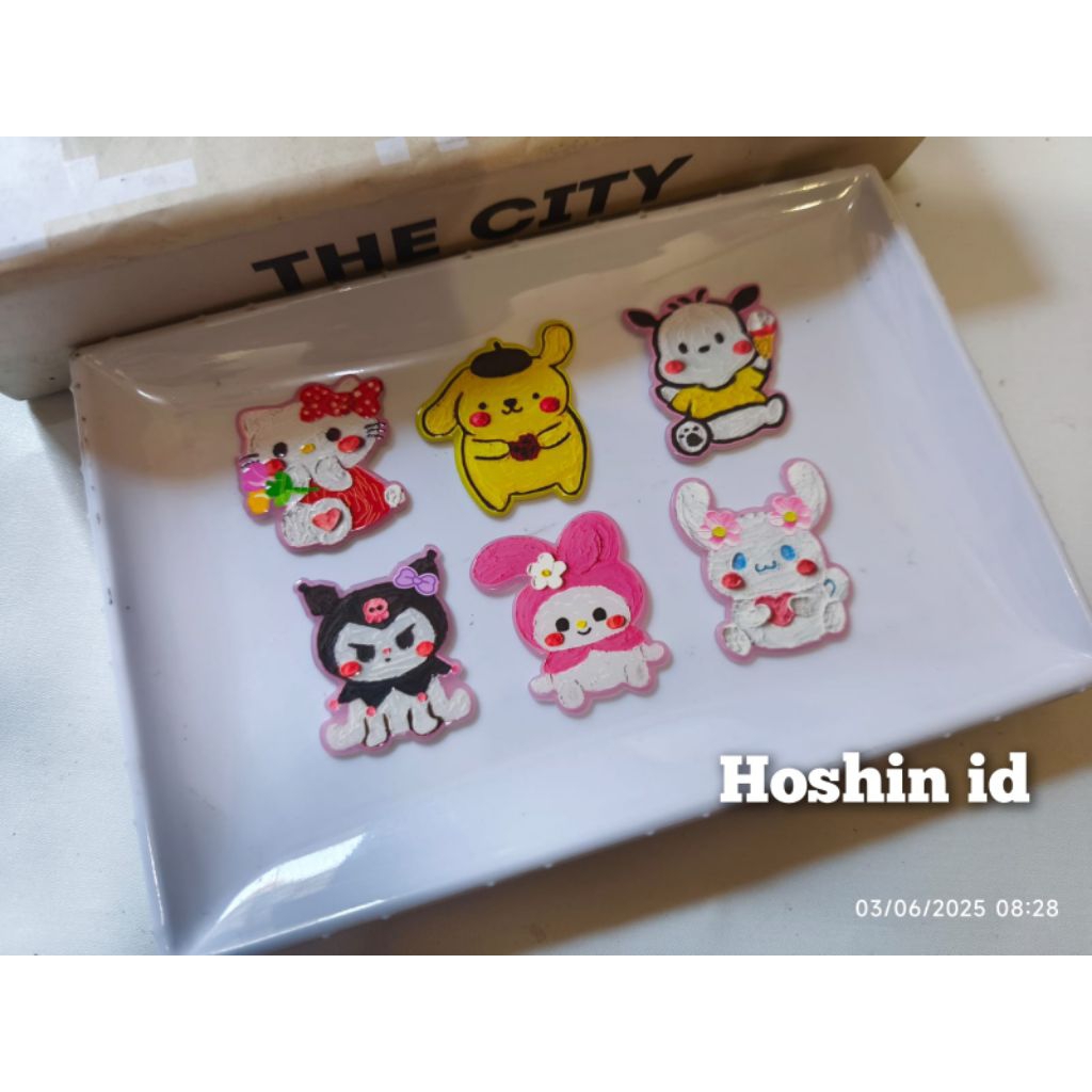 

akrilik sandrio jumbotanpa lubang