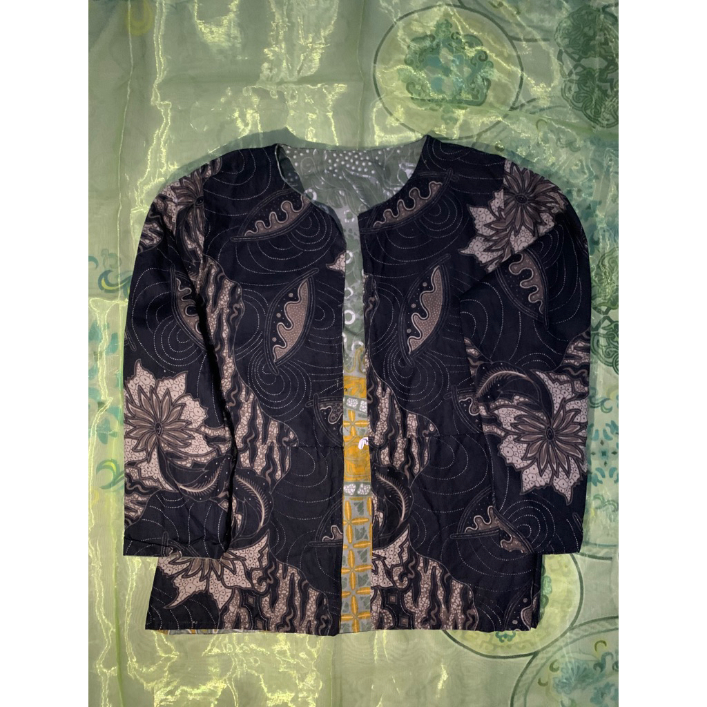 Baju batik benang raja