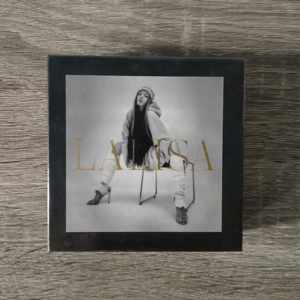 [UNSEALED] Album Blackpink Lalisa KIT (minus pc)