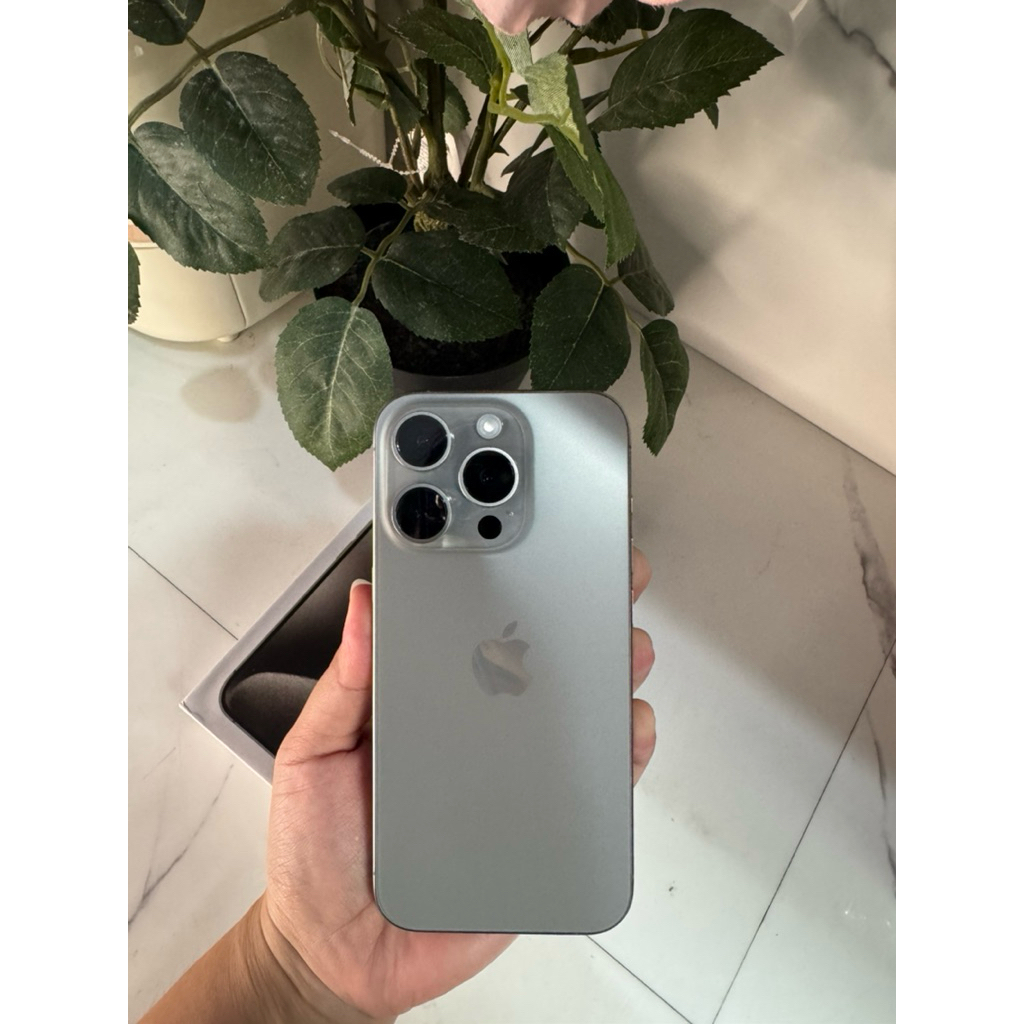 iPhone 15pro 256GB 100% ORIGINAL Pemakaian Pribadi