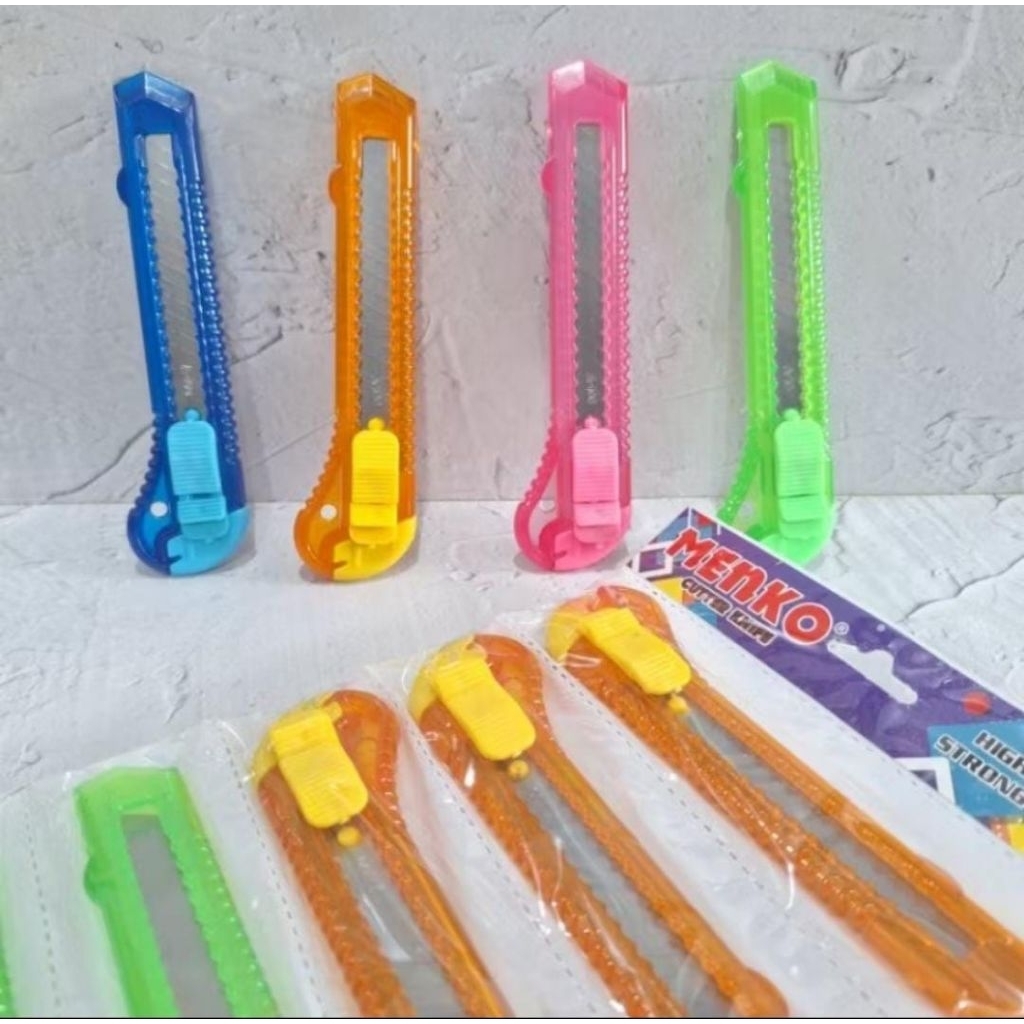 

Cutter Transparant Besar 1Pcs