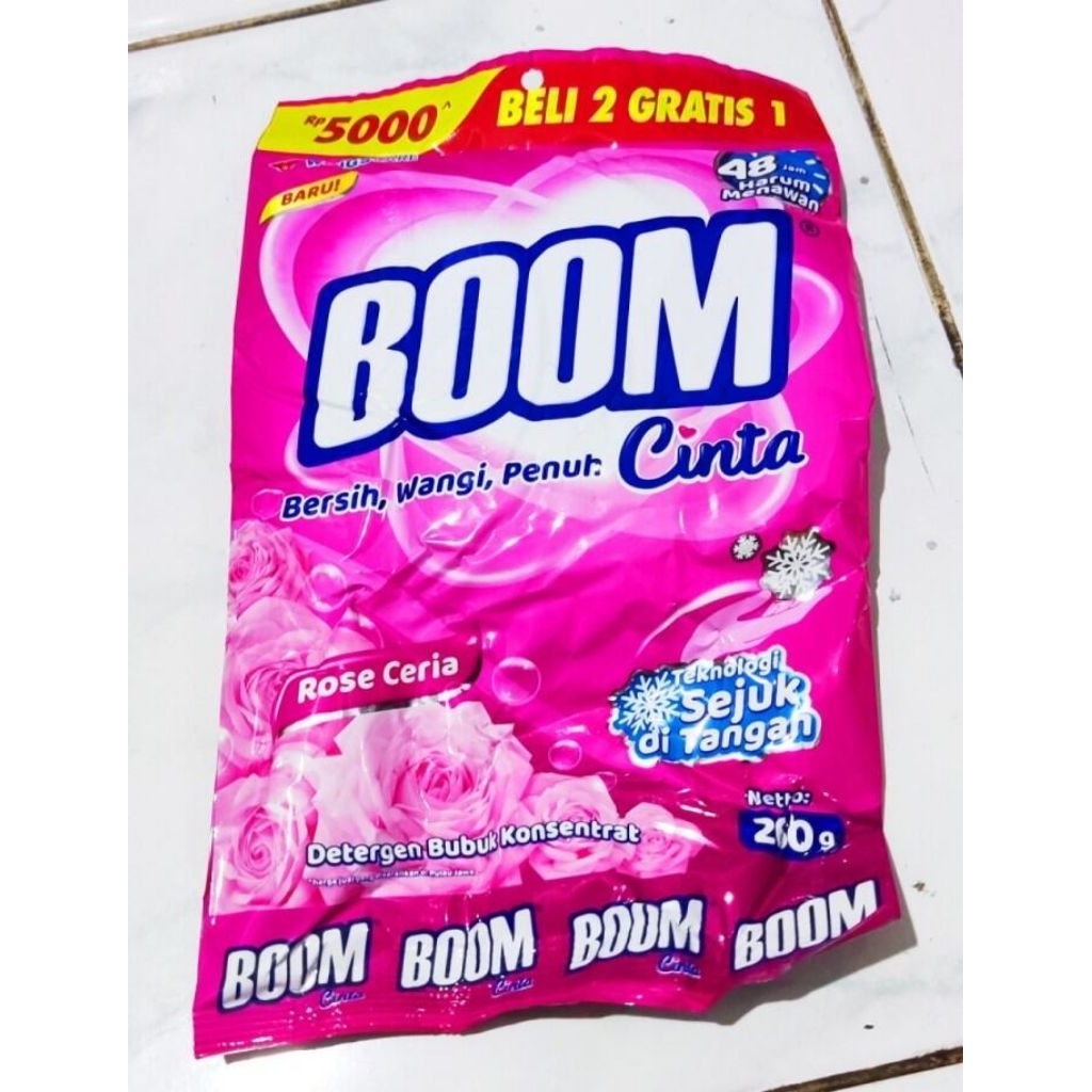 Deterjen bubuk Boom