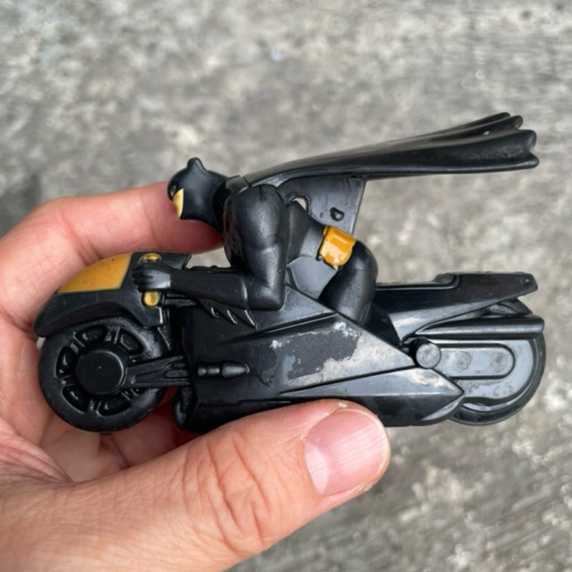 MAINAN BATMAN MOTOR DC HEROES