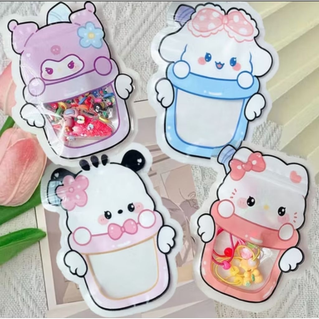 

La Felicia Pouch Zipper PVC Bentuk Minuman Mini Karakter Sanrio Lucu Unik Imut Buat Gift Souvenir Permen Jepitan Goodie Bag Bingkisan