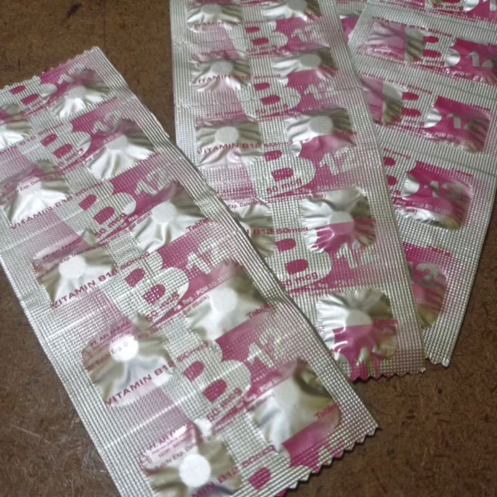vitamin B12 10 tablet per strip