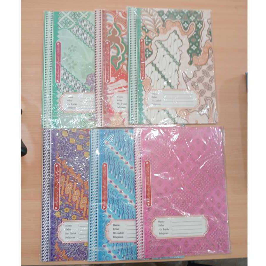 

JENIA SAMPUL BUKU QUARTO MOTIF BATIK (ISI 20 LEMBAR)