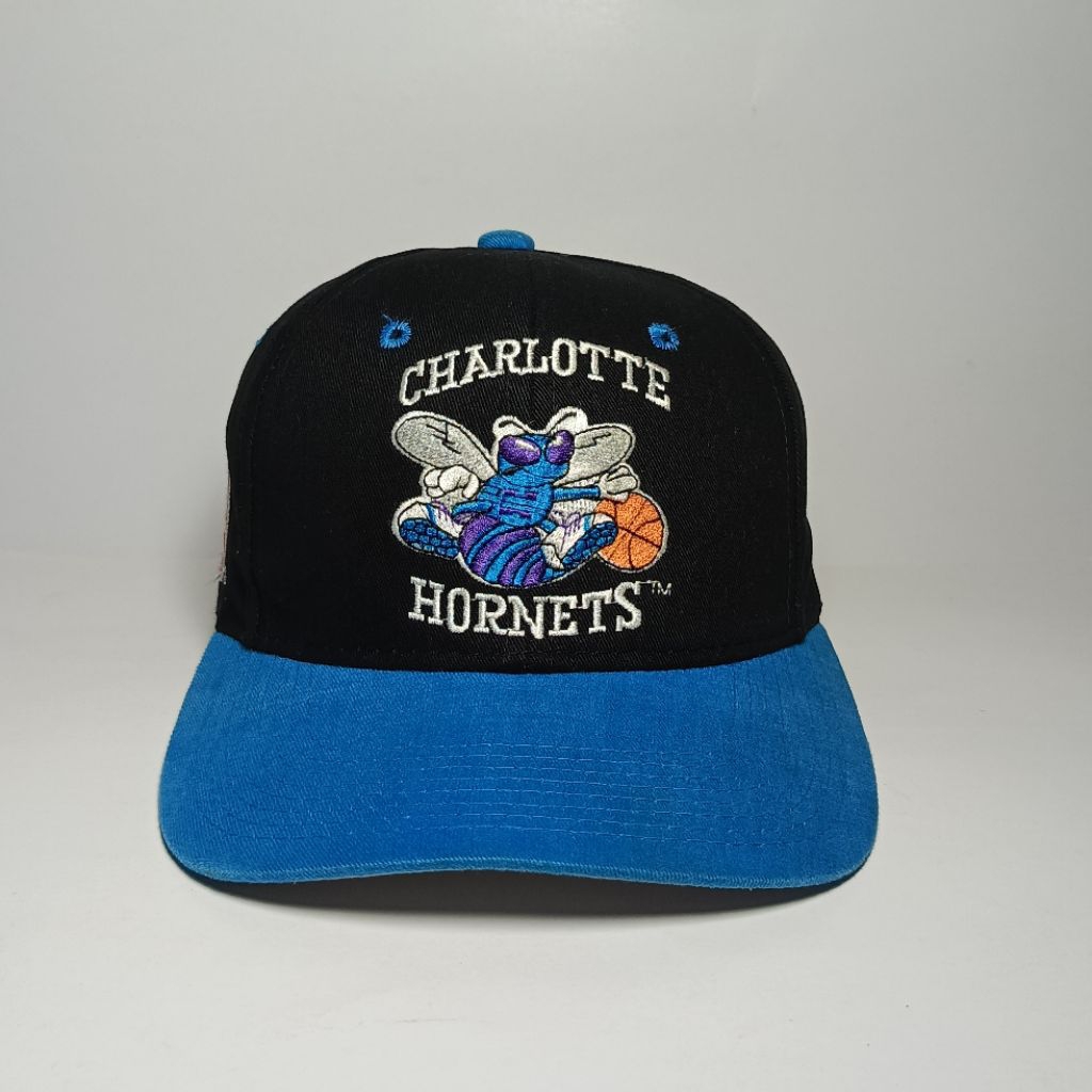 Topi Vintage NBA Hornets Semua ukuran