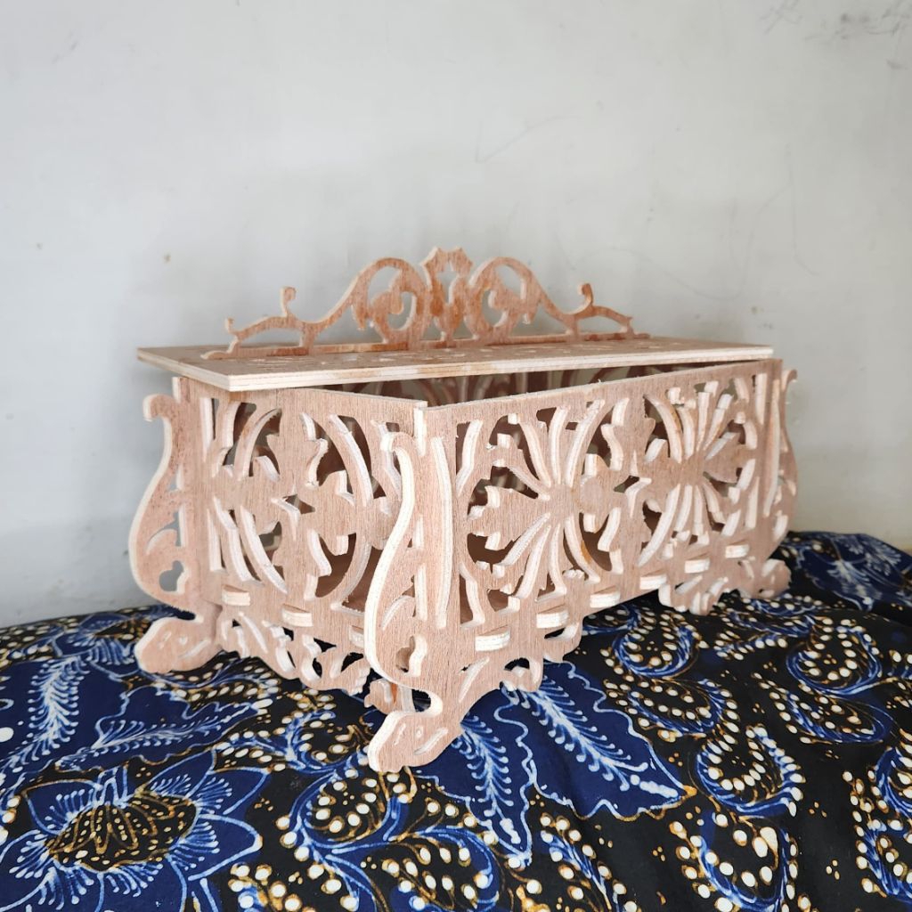 

Kotak Hantaran Lamaran Ukiran Premium