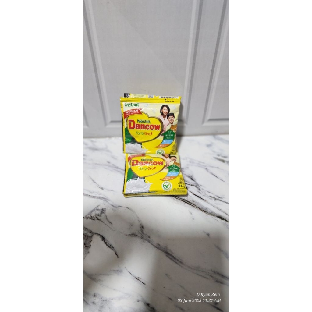 

DANCOW SUSU BUBUK SACHET ECERAN /DANCOW FORTIGROW ORIGINAL /COKLAT