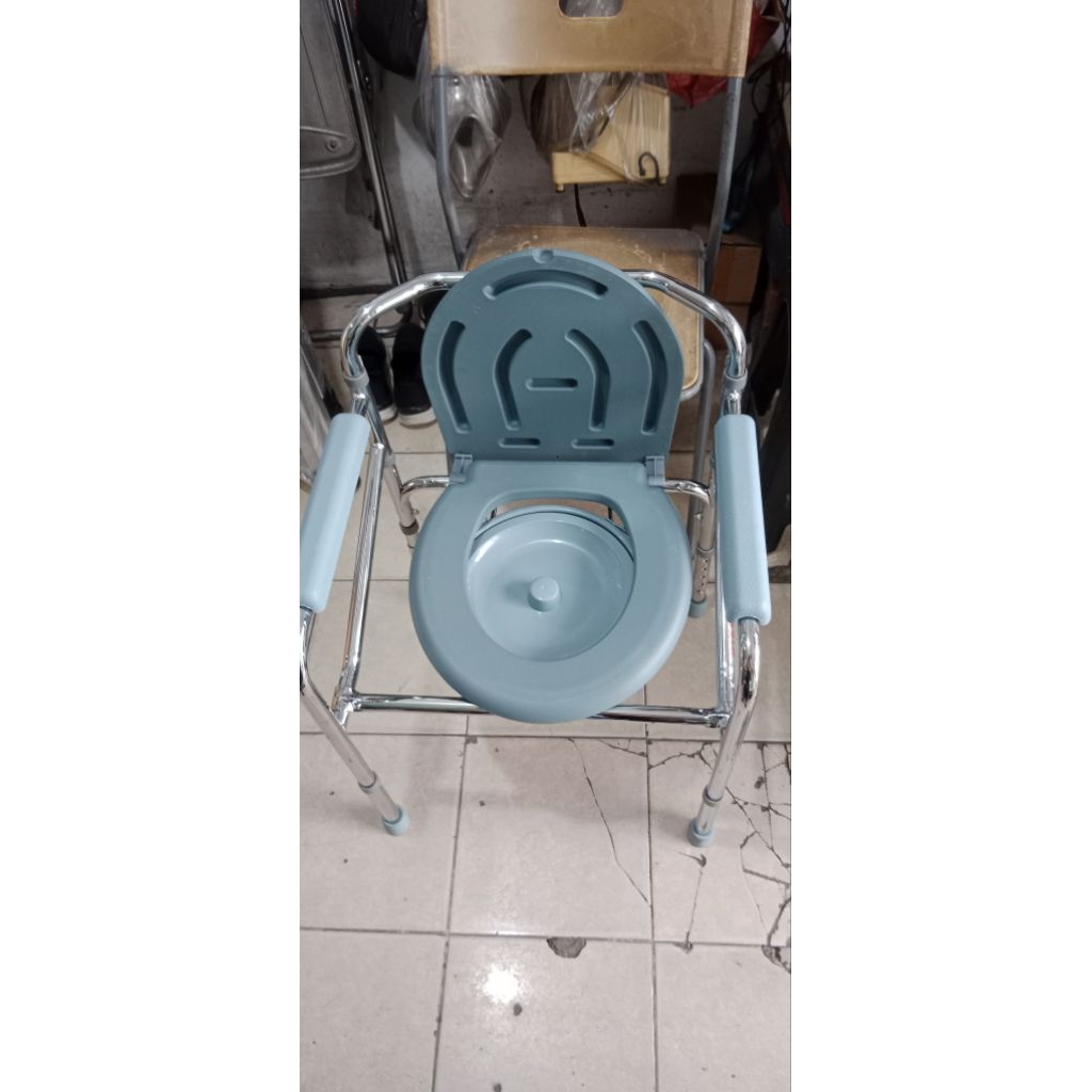 kursi bab lansia comochair